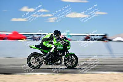 media/Mar-25-2024-Moto Forza (Mon) [[8d4319bd68]]/4-Novice Group/Session 4 Front Straight Speed Pans/